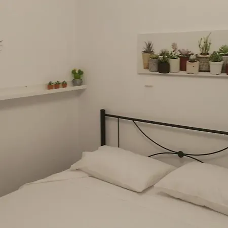 Xenia's Independent Near Old Town Of Rodos. Apartment