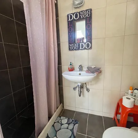 Xenia's Independent Near Old Town Of Rodos. Apartment